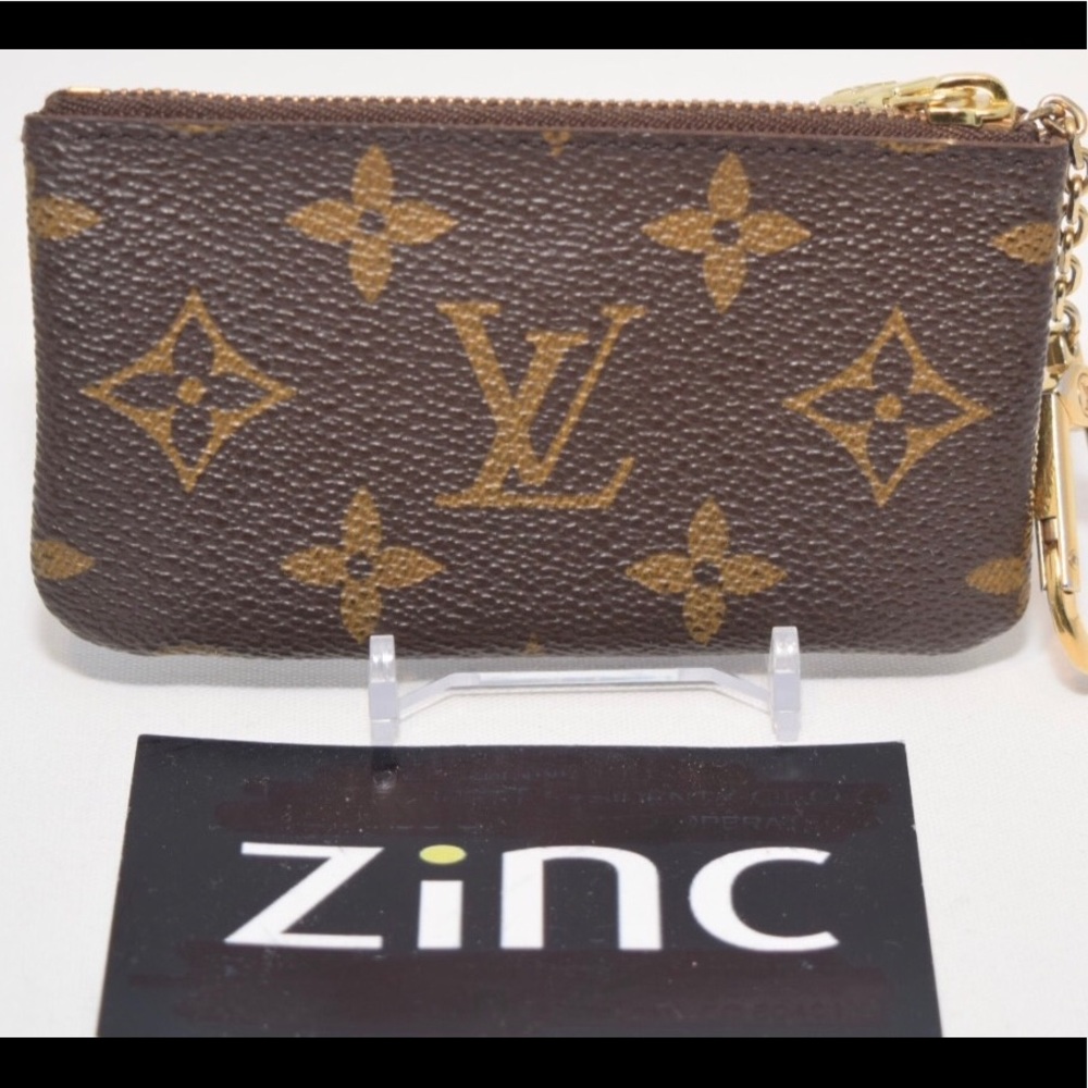 Louis Vuitton Vintage Monogram Cles Coin Keychain